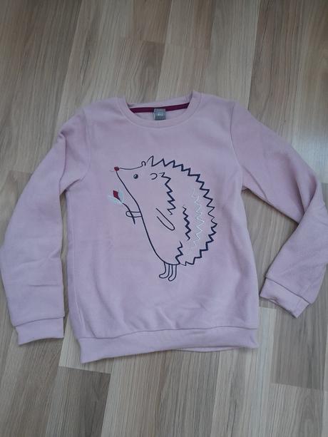 Mikina s jezkom, 134