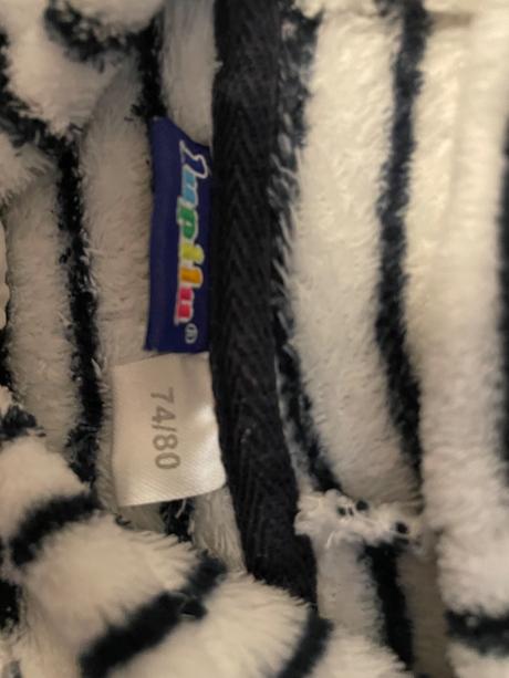 Mikina v. 74/80, lupilu,74