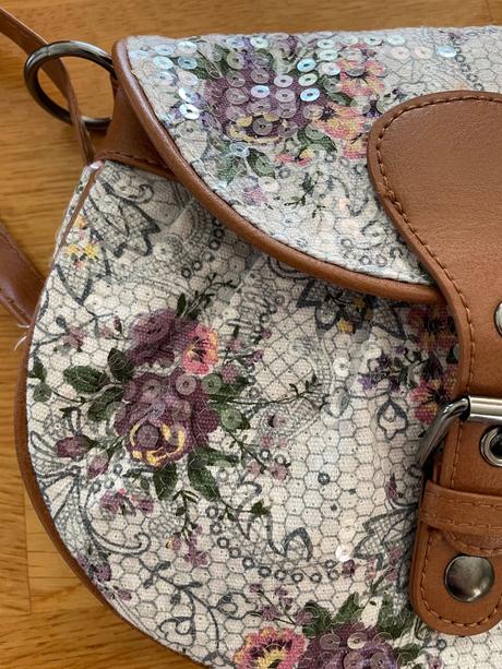 Dievčenská kabelka, 