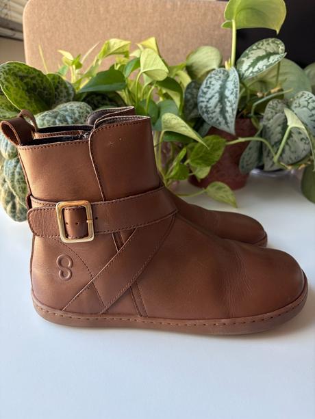 Shapen barefoot členkové čižmy divine brown,veľ.38, 38