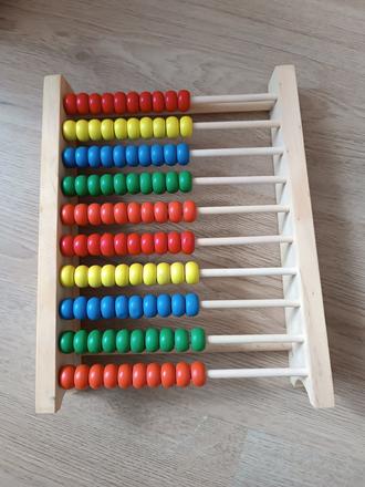 Drevené počítadlo pre deti,