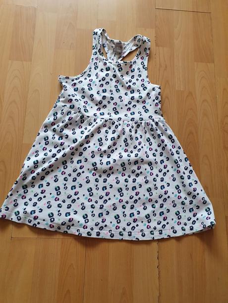 Predám šaty veľ. 122, 122