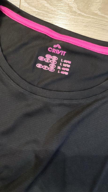 Rifle,mikina,tricko, 44