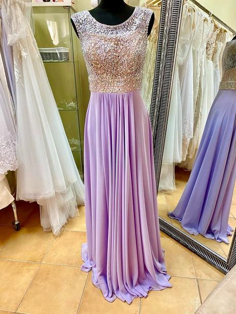 Spoločenské, kamienkové šaty vo veľkosti s/m, m / s