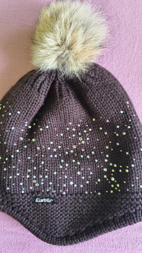 Čiapka eisbär, brmbolec s pravou kozusinou, s