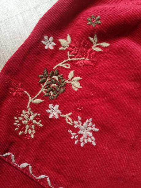 Menčestrové šaty s výšivkou, next,68