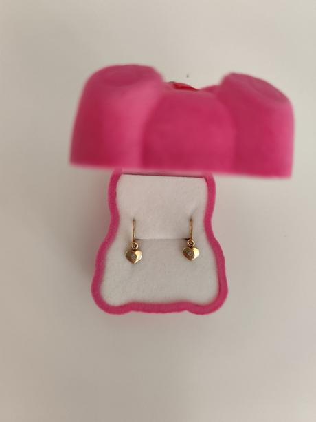 Zlate nausnicky pre babatko, 