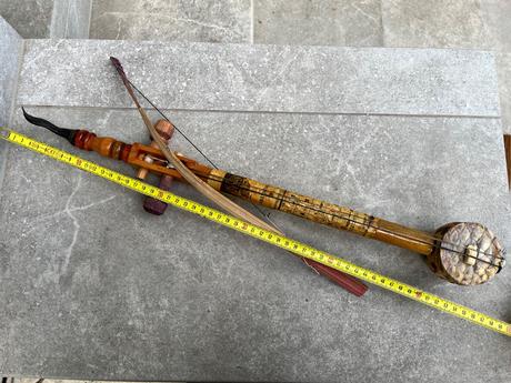 Tradičný hudobný nástroj z egypta - rebab, 