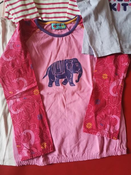 Pyžamove tričká, cena spolu, 128