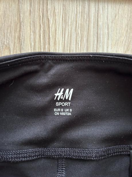 Krásny športový komplet značky h&m, h&m,s