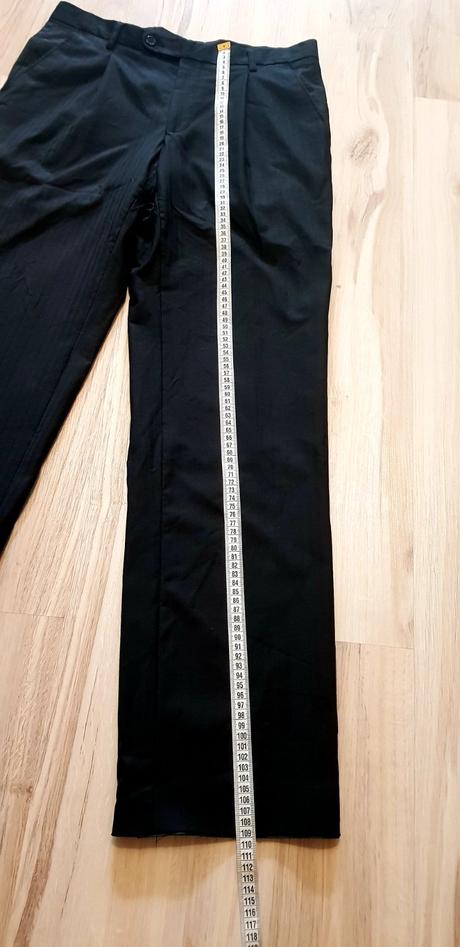 Kvalitný pánsky oblek, 98