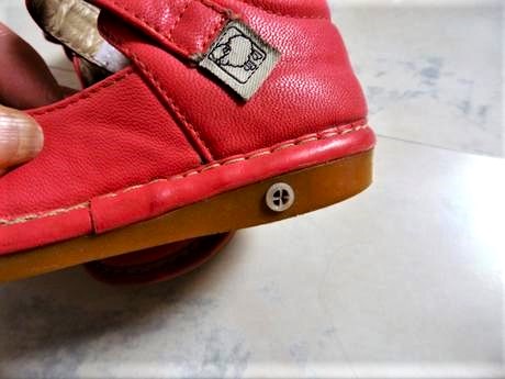 Kotníkové sandálky na suchý zips, 22