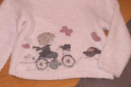 Nohavice + mikina, super stav, next,110