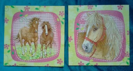 Sada 2 obrázkov kone a kvietky, 