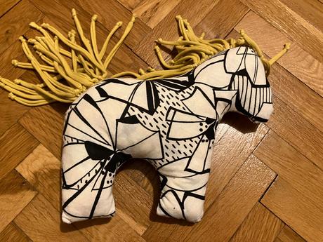 Plysaky 2-hladame novy domov- cena podla velkosti,