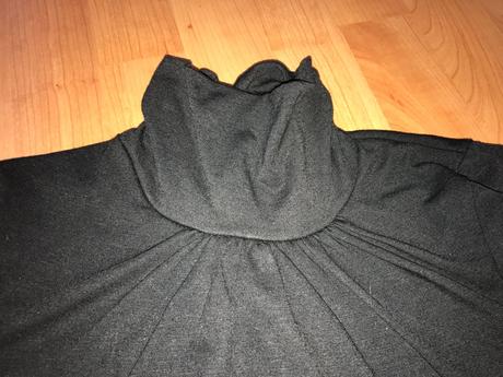 2 dámske tričká na donosenie vel. m, m