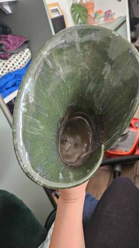 Atypicka zelena vaza, 