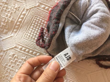 Ciapka s nákrčníkom 92 až 98, ajs,92