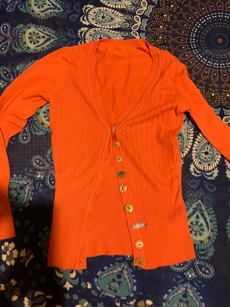 Svetrík farebnými gombíkmi, aeropostale,36