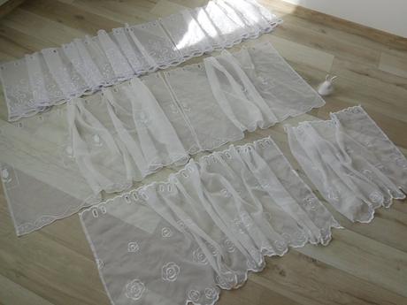 Záclonky na balkonové a kuchynské okno,,