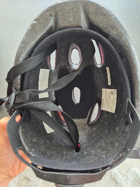 Prilba na bicykel s/m, s