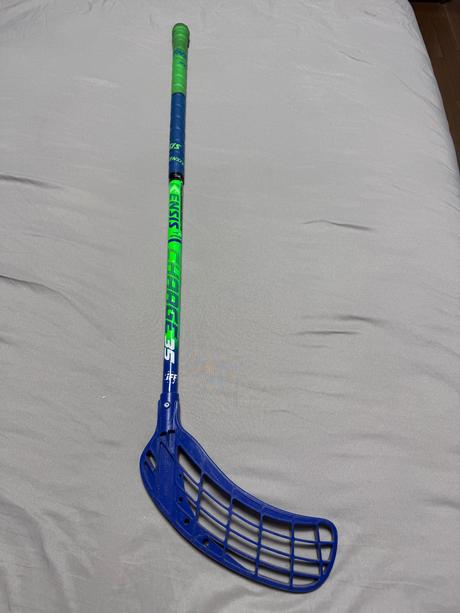 Florbalova hokejka, kensis