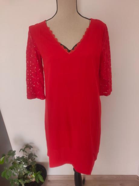 S krajkou na chrbte, s