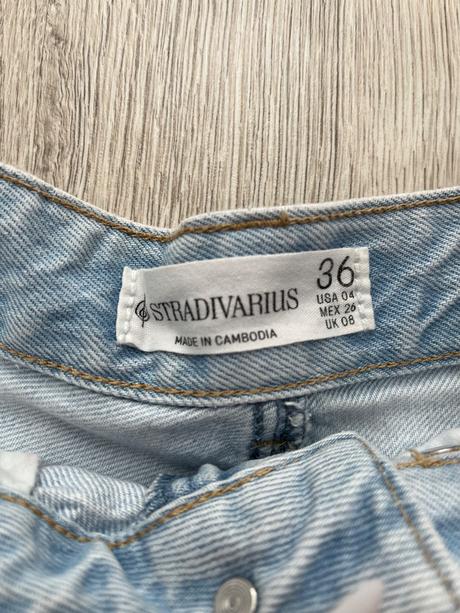 Modré riflové šortky, stradivarius,36