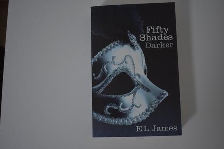 Kniha fifty shades of grey darker ii.,