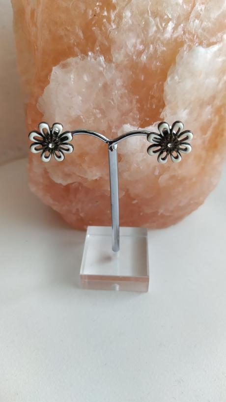 Napichovacie náušnice,