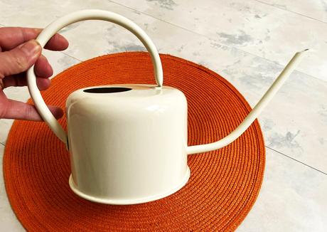 Plechová polievačka, 