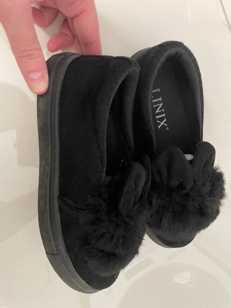 Topánky so zajačím uškami, 32