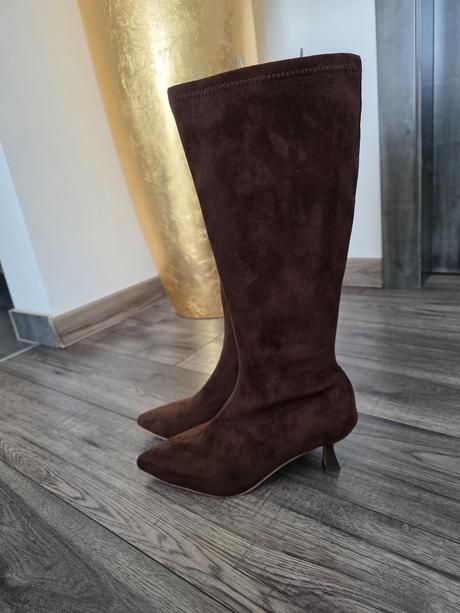 Čokoládové cižmy, 40