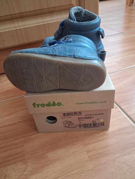 Topanky, čizmičky, froddo,21