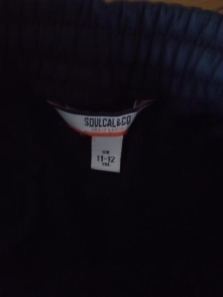 Chlapčenské tepláky, 146