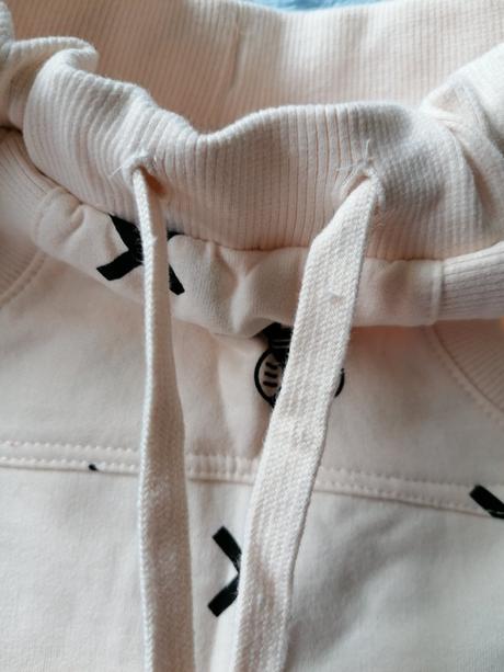 Tepláky zombie dash, 74