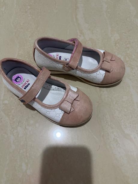 Krásne topánky, lasocki,27