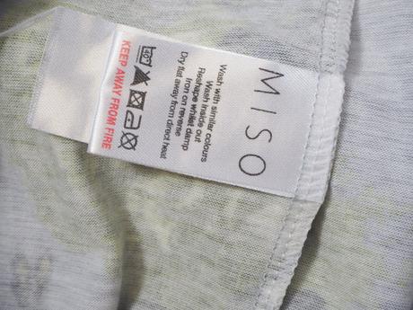 Kvalitné letné šat miso, 42