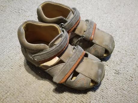 Sandálky, elefanten,23