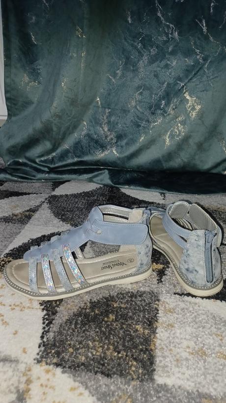 Sandálky, young spirit,34