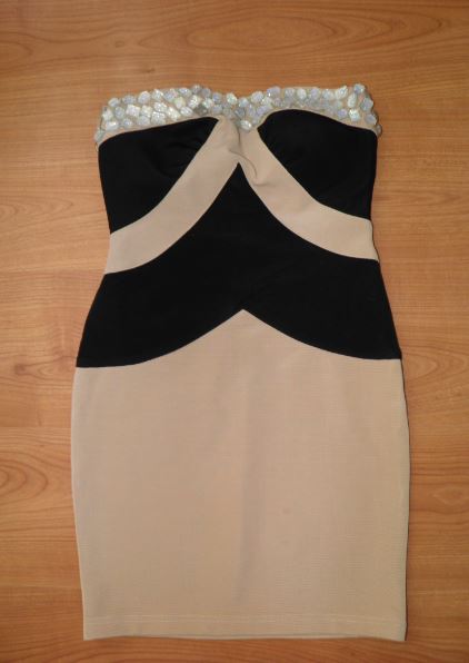 Béžovohnedé šaty s čiernou, xs