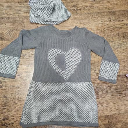 Predĺžený svetrík s tunelom, 104