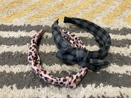 Károvaná a leo čelenka 134/152, takko