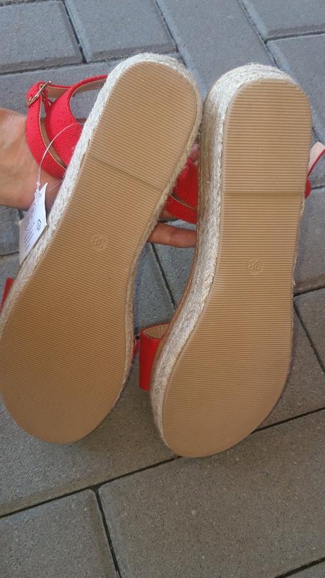 Sandále na platforme, 38