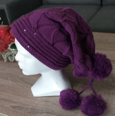 Fialova capica, adams