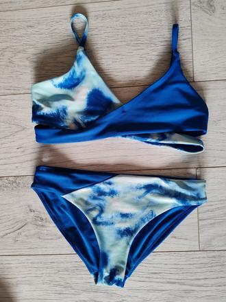 Predám dvojdielne plavky, 152