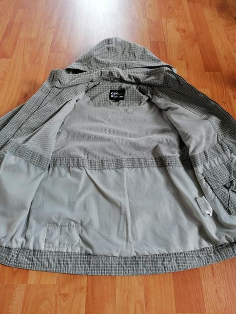 Jarná bundička, one by one,152