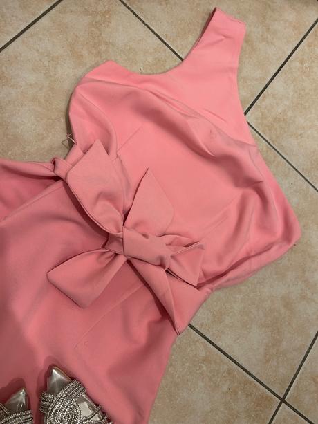 Pink šaty, s
