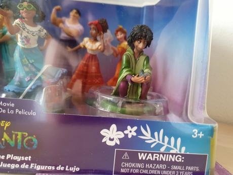 Encanto deluxe figurine playset original diseny,