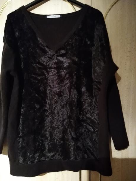 Pulovriky po 0.50 eur, m